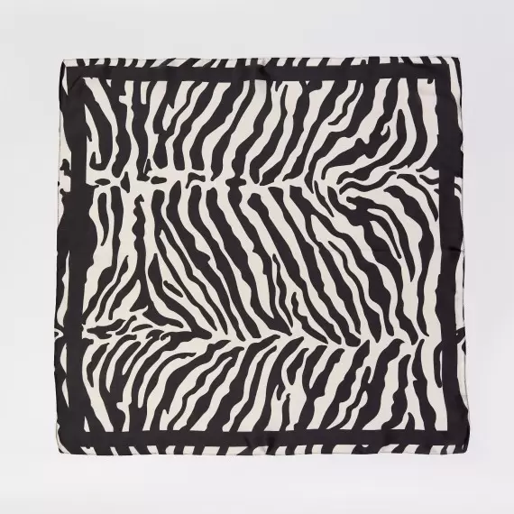 Косинка жіноча текстильна принт зебра чорно-молочна