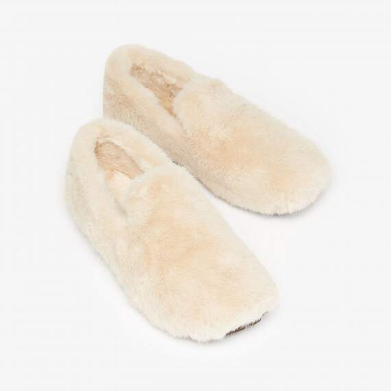 Тапочки домашні зі штучного плюшу молочні(e0fb7102-058b-11f0-ad23-00155d004616) фото 1