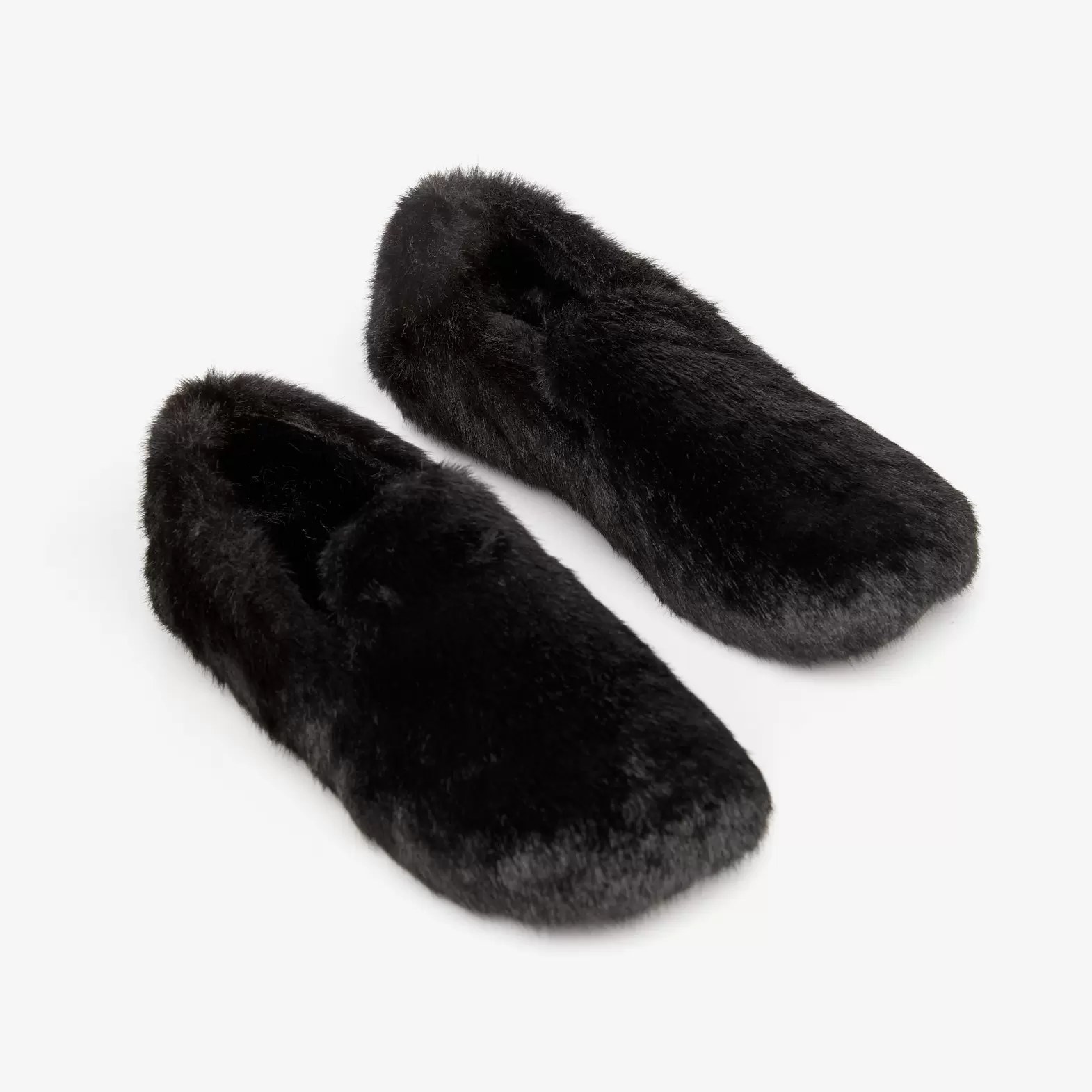 Home slippers made of artificial plush  black