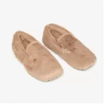 Homemade slippers made of artificial cocoa plush(e0fb70fe-058b-11f0-ad23-00155d004616) photo 1