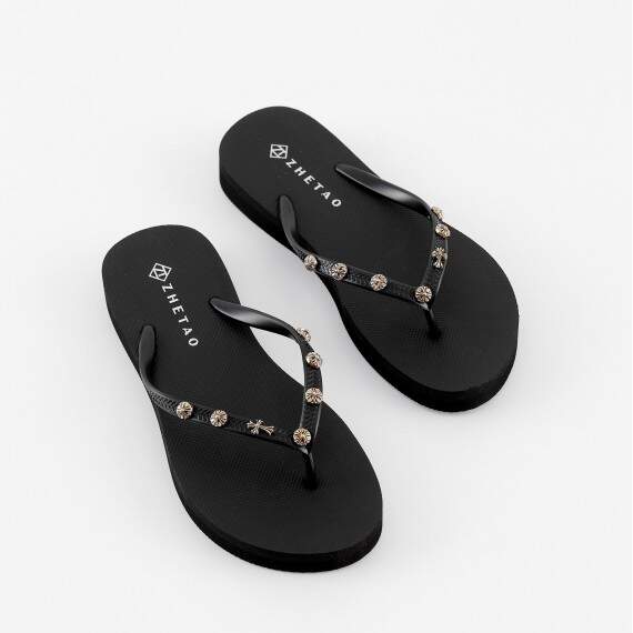 Women's Black Flip-Flops Adorned with Metal Charms(d53b5bf3-6d10-11f0-8226-00155d004616) photo 1