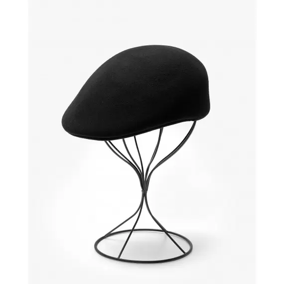 Women's black beret