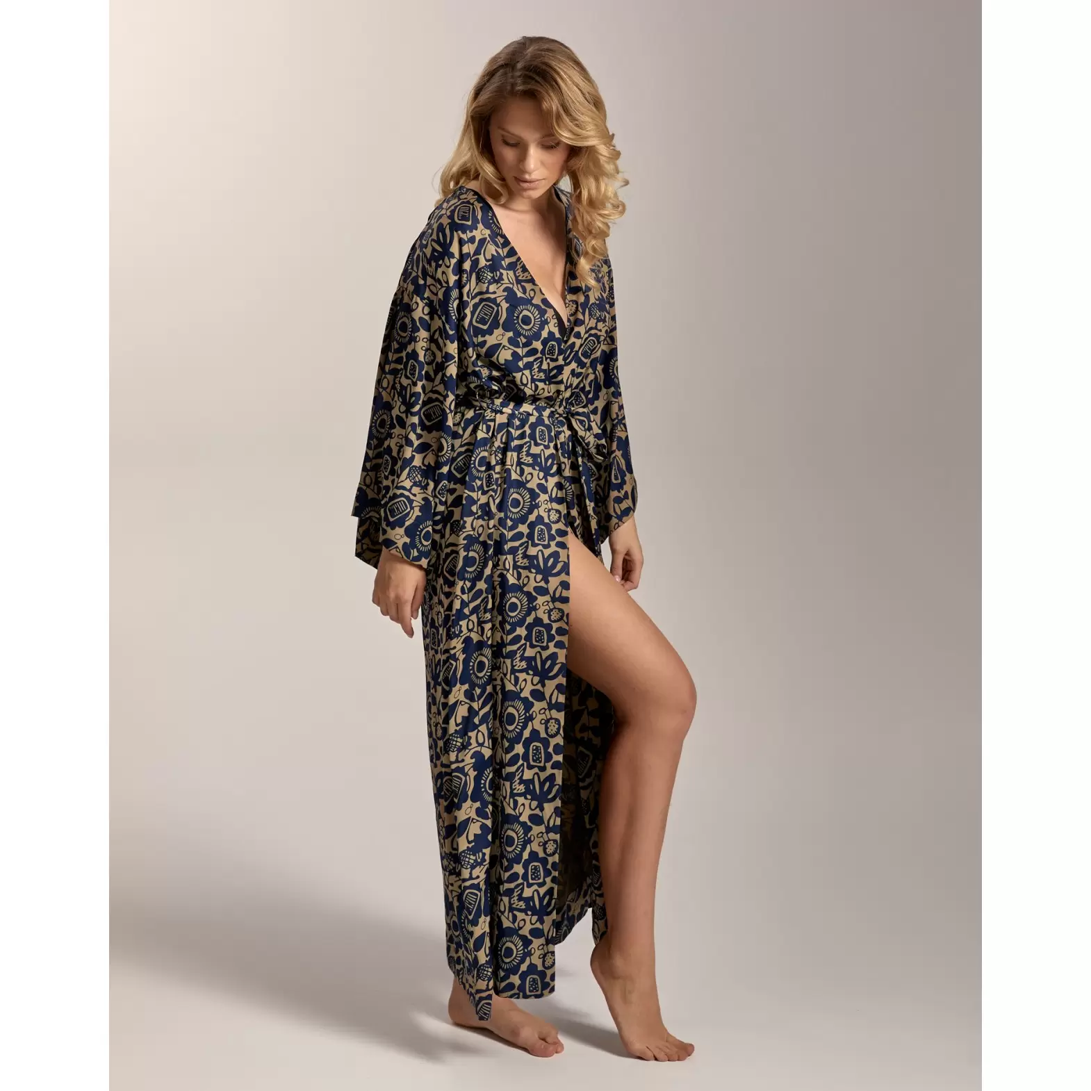 Bristol Robe KIM 2(8a9705bd-6659-11f1-8e24-00155d004616) photo 3