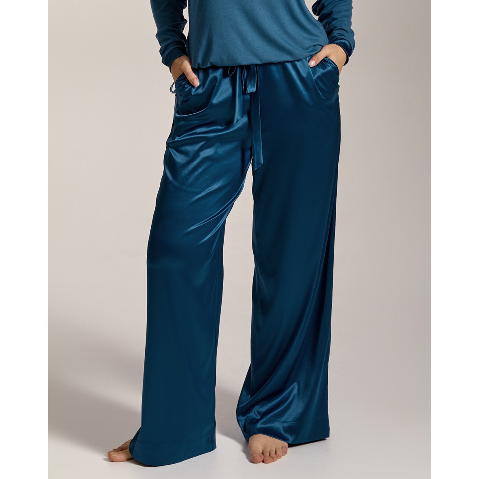 SATIN PANTS MONTPARNASSE SHJ  8 a(ee293210-632a-11f1-8e24-00155d004616) photo 1