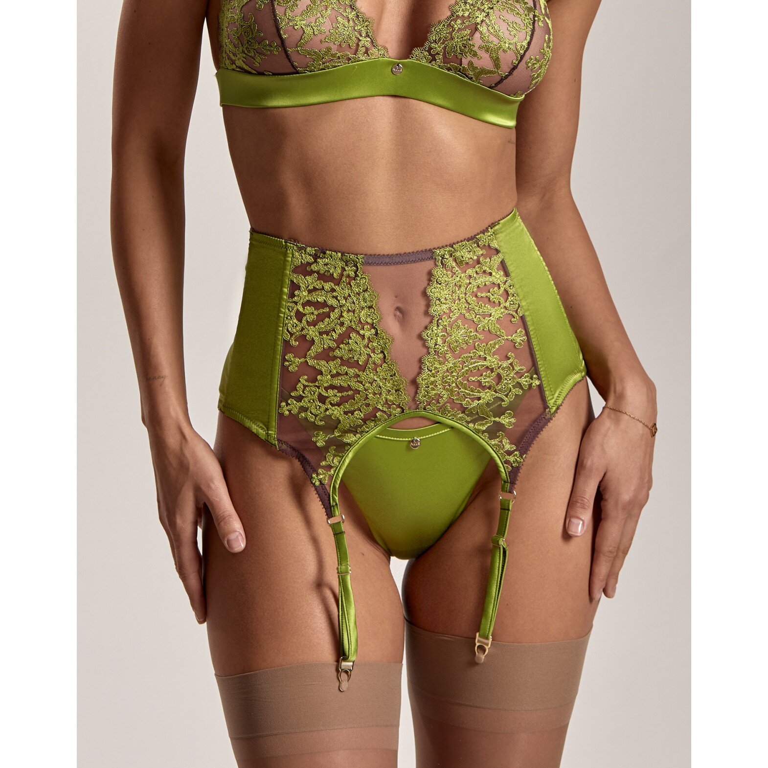 Tuileries Garter belt PJ 7(c050c15a-64c4-11f1-8e24-00155d004616) photo 1
