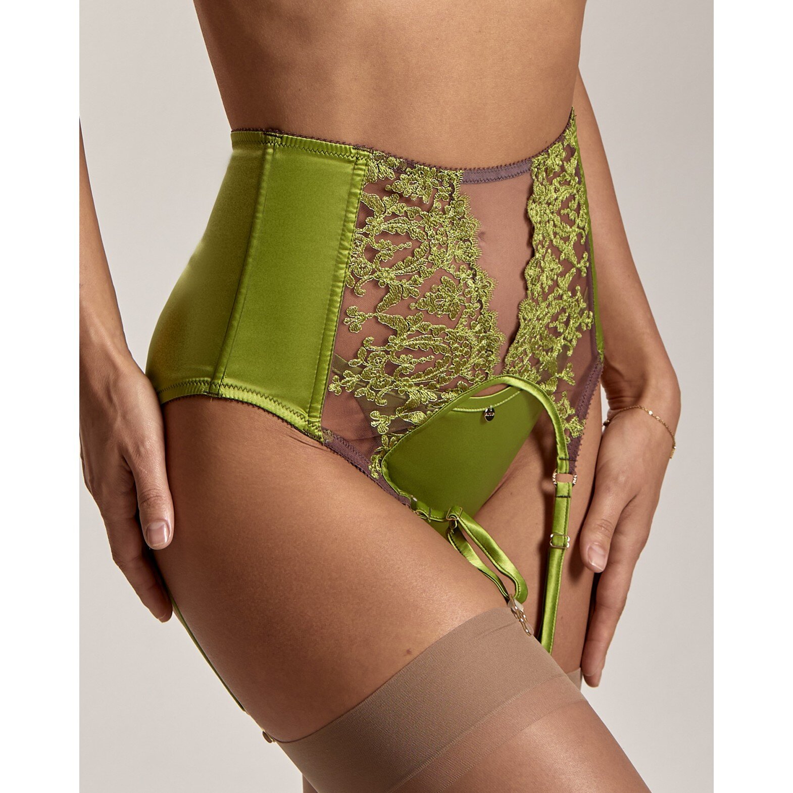 Tuileries Garter belt PJ 7(c050c15a-64c4-11f1-8e24-00155d004616) photo 3